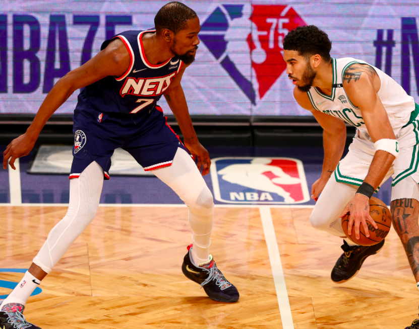 Ming压哨三分球迷热议(NBA30分钟压哨绝杀集锦)